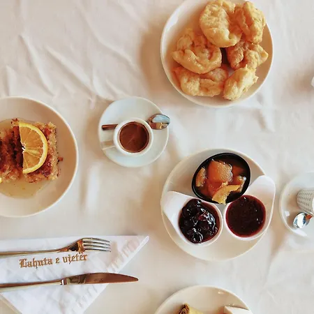 Lahuta E Vjeter Agroturizem فندق