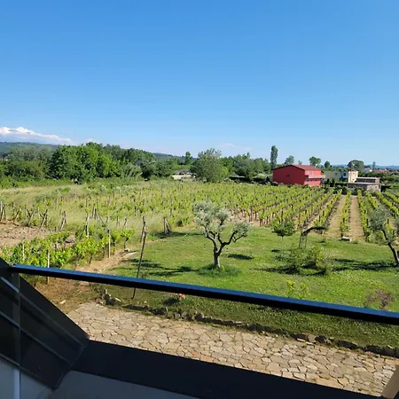 Lahuta E Vjeter Agroturizem Lac