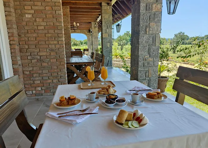 Lahuta E Vjeter Agroturizem Hotel 3*