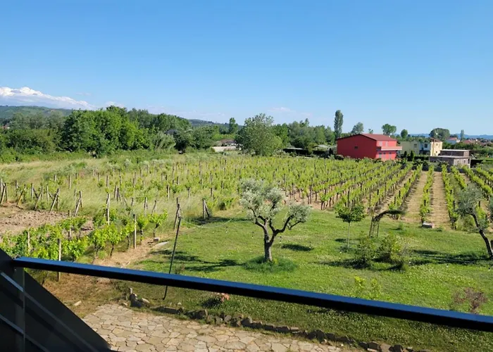 Lahuta E Vjeter Agroturizem Lac