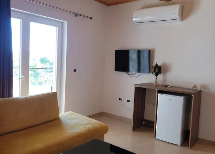 Hotel Lahuta E Vjeter Agroturizem