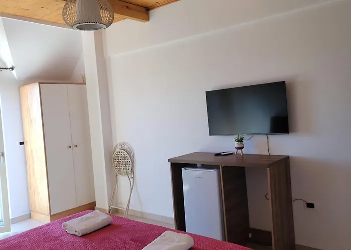 Lahuta E Vjeter Agroturizem 3*