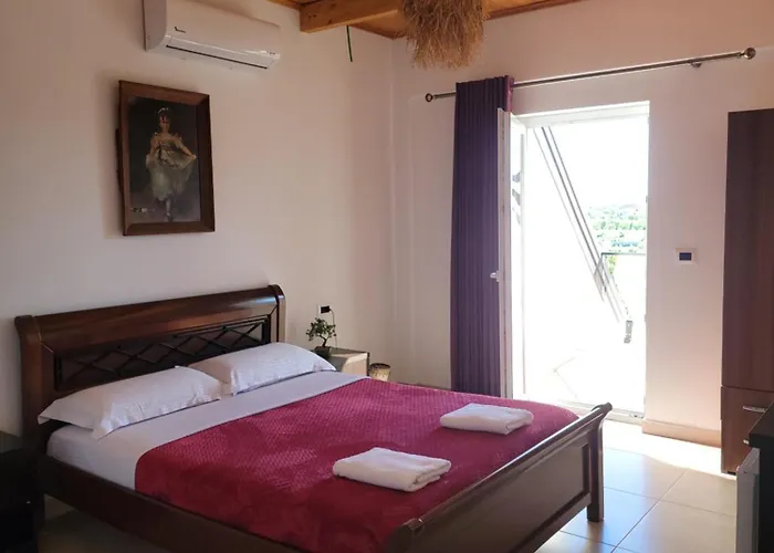 Lahuta E Vjeter Agroturizem 3*