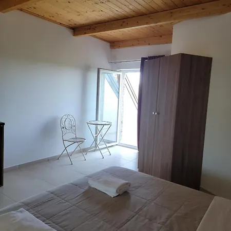 Lahuta E Vjeter Agroturizem Hotell 3*