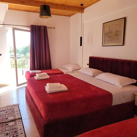 Lahuta E Vjeter Agroturizem Hotell