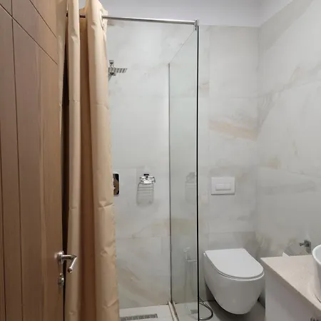 Hotel Lahuta E Vjeter Agroturizem