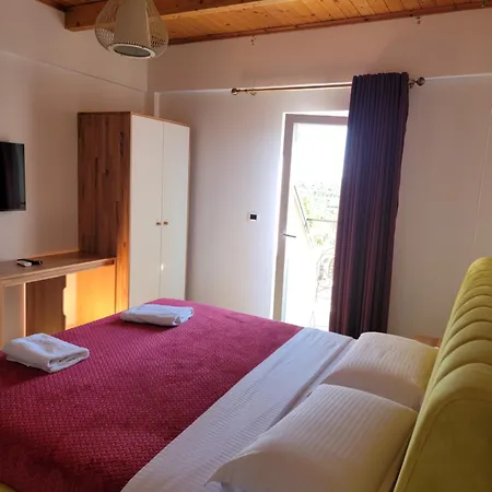 Hotel Lahuta E Vjeter Agroturizem