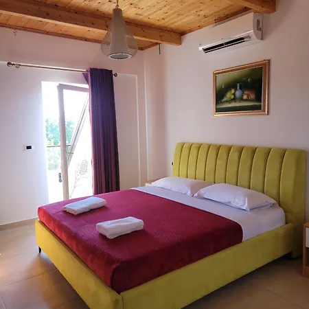 Lahuta E Vjeter Agroturizem 3*