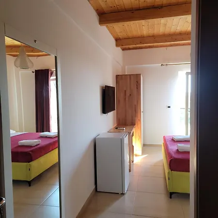 Lahuta E Vjeter Agroturizem Hotell