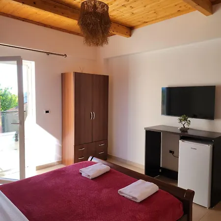 Lahuta E Vjeter Agroturizem Hotell
