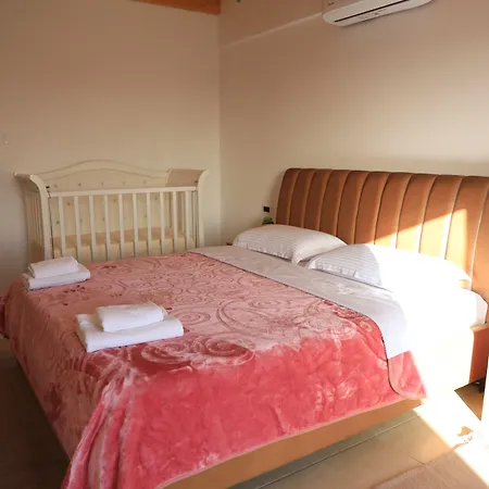 Lahuta E Vjeter Agroturizem Hotell
