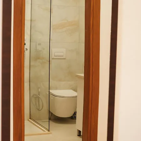 Hotel Lahuta E Vjeter Agroturizem 3*