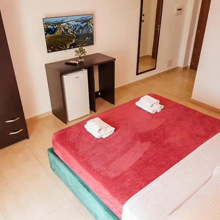 Lahuta E Vjeter Agroturizem Hotel 3*