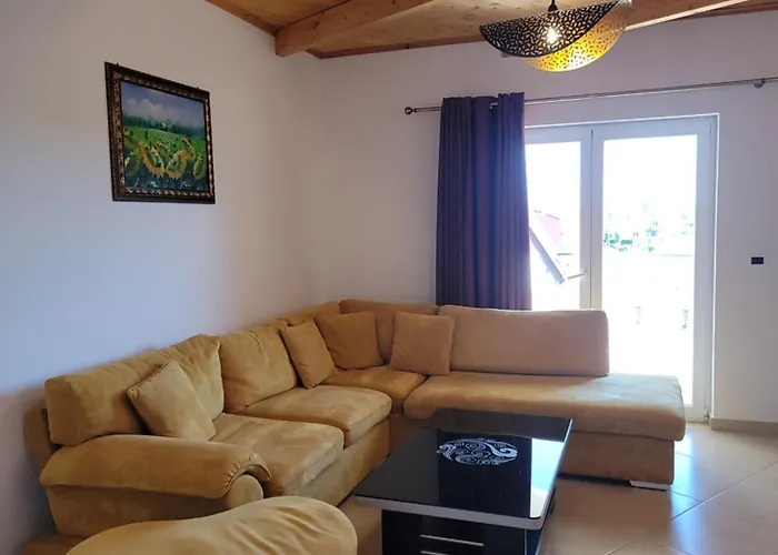 Lahuta E Vjeter Agroturizem